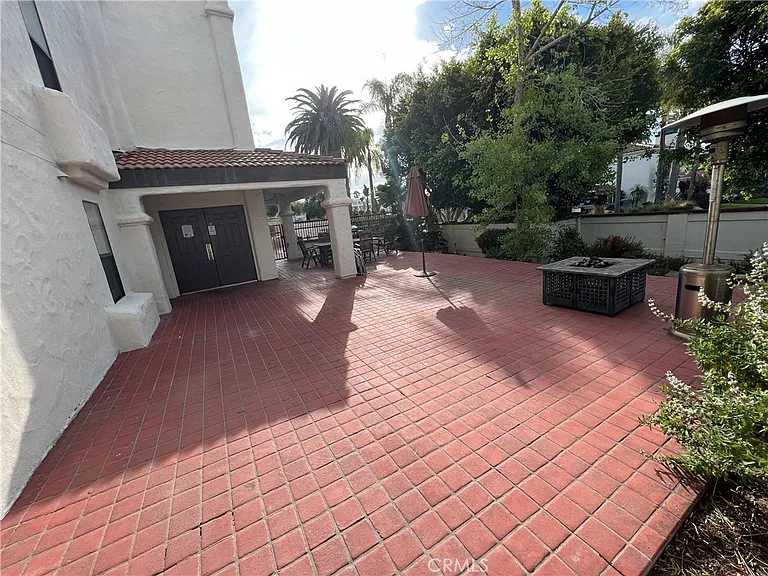 3830 Avenida Del Presidente #3830-34 — Photo 1