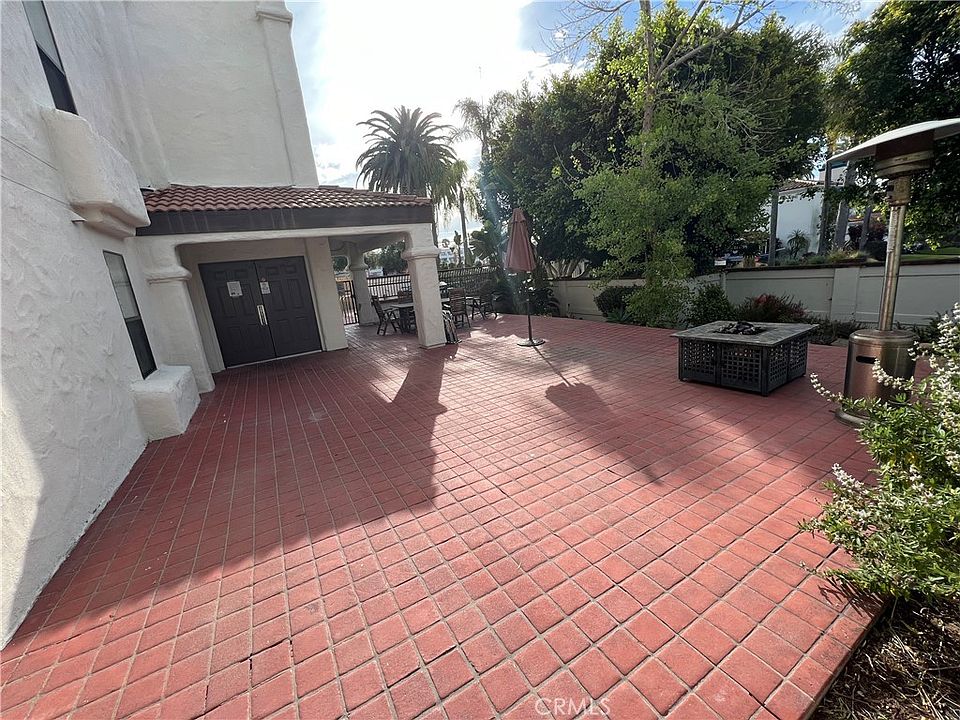 1st image of 3830 Avenida Del Presidente #3830-34