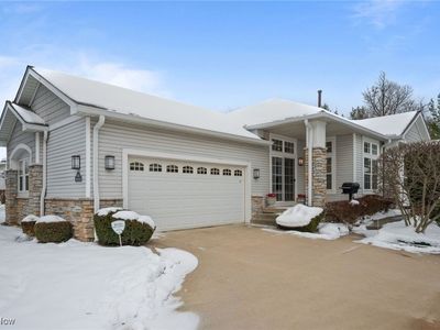 195 Blossom Ln, Chagrin Falls, OH, 44022