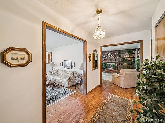 4th image of 731 Kingfisher Rd