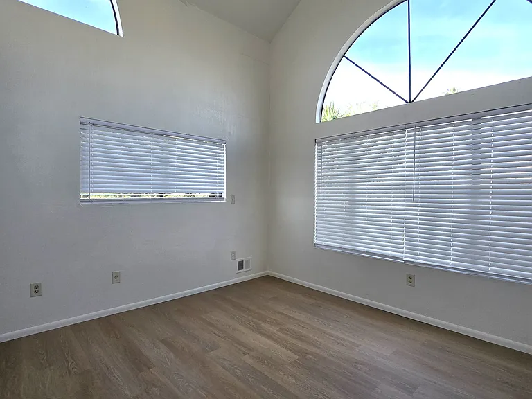 2053 Garnet Ave #1 — Photo 10