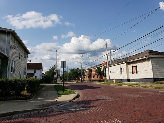 5th image of 323 Cole Ave