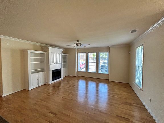 5th image of 4122 San Marco Dr #C