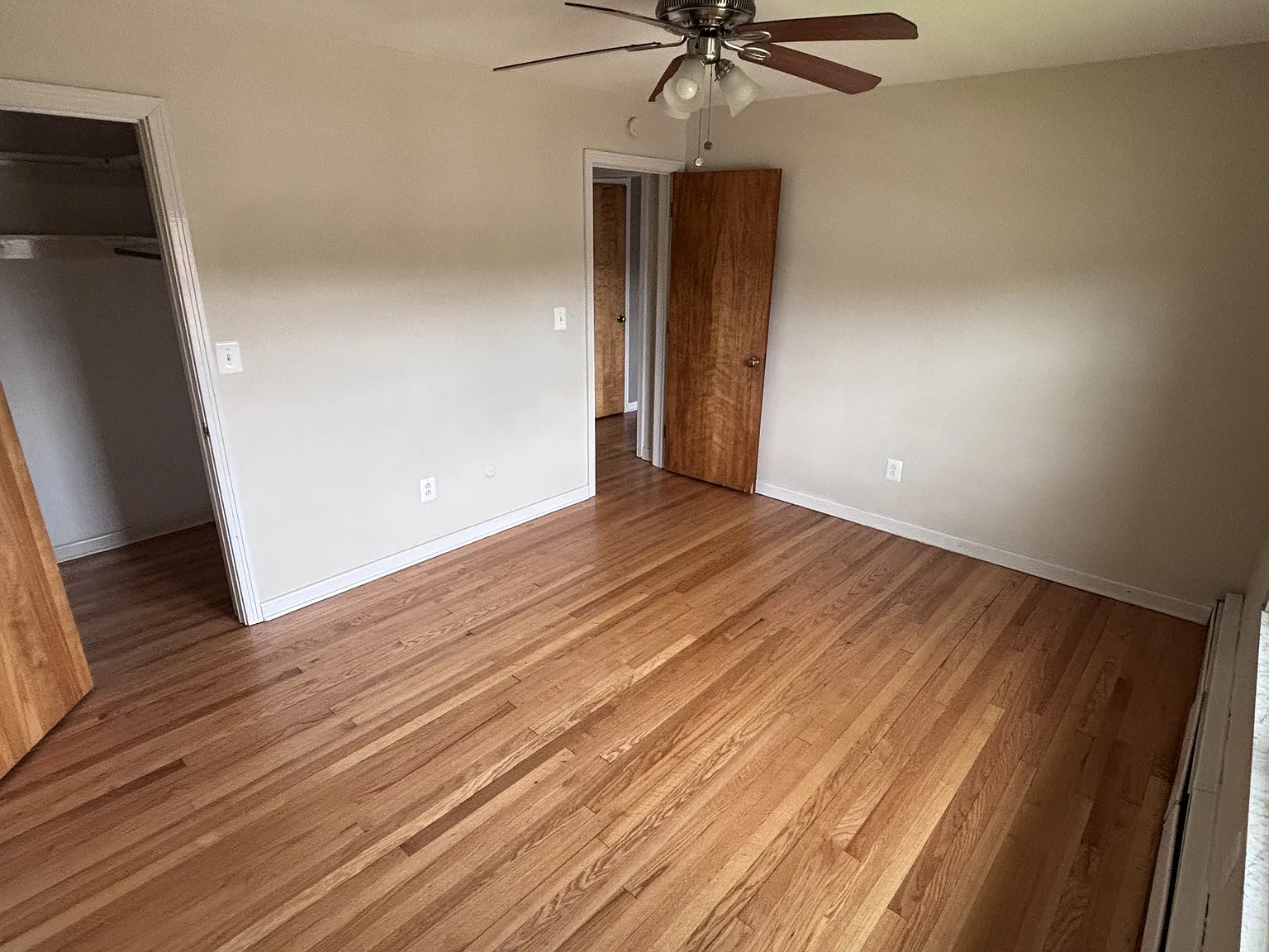2 bed, 900 sqft, $1,750 — Photo 4