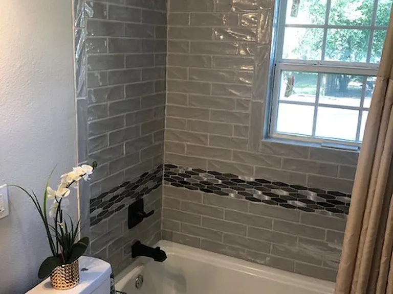 6127 Lexington Ave #B — Photo 5