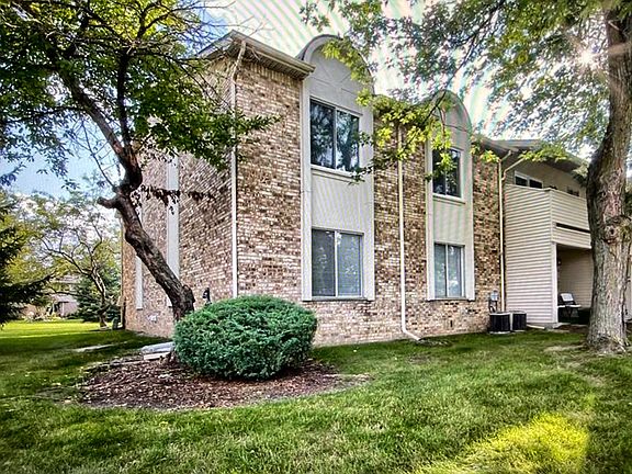 2nd image of 2021 E Franklin Dr #49