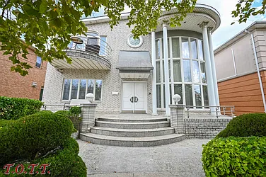 2357 East 64th Street