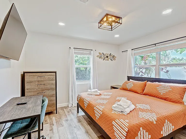 3 bed, 1014 sqft, $6,500 — Photo 3