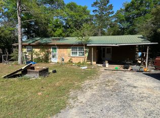 112 Pansy Ln, Defuniak Springs, FL 32433