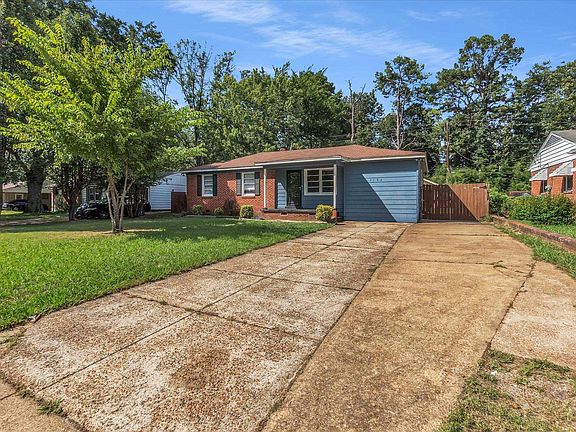 3rd image of 3186 S Edgeware Rd