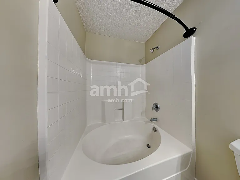 117 W Tisbury Ln — Photo 12