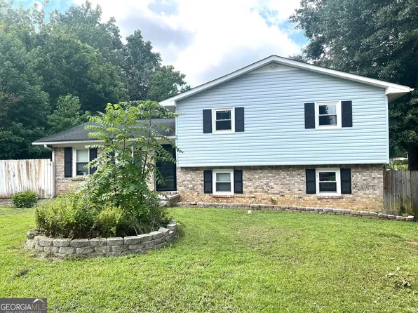 2681 Heritage Ln, Morrow, GA 30260