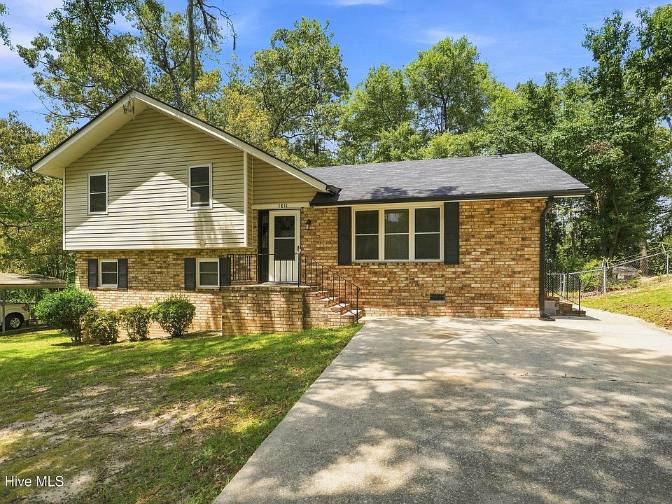 1st image of 1811 N Barton Drive