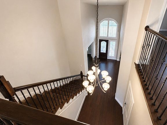 4th image of 27838 Colonial Point Dr