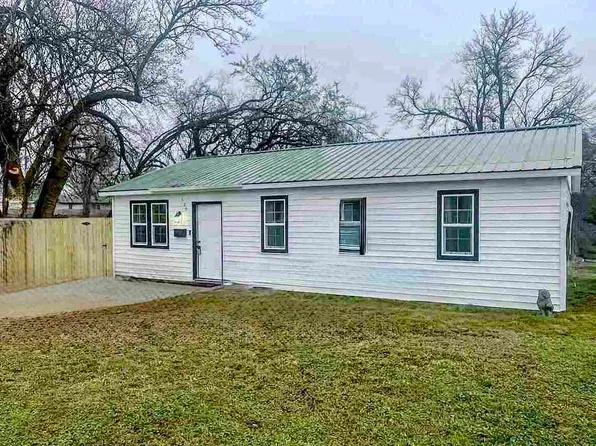 923 E Virginia Ave, Stillwater, OK 74075