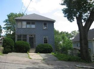 62-64 Cottage St #1, Newton Upper Falls, MA 02464