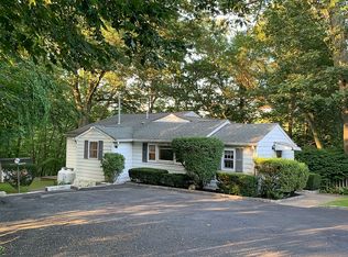 18 Adair Rd, Cortlandt Manor, NY 10567