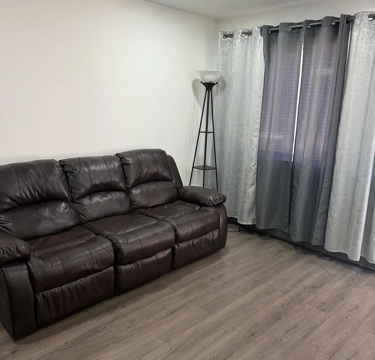 2 bed, 1.5 bath, 912 sqft, $1,800 — Photo 4