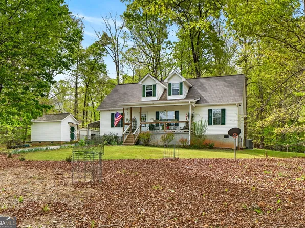 55 Edgewater Dr, Griffin, GA 30223