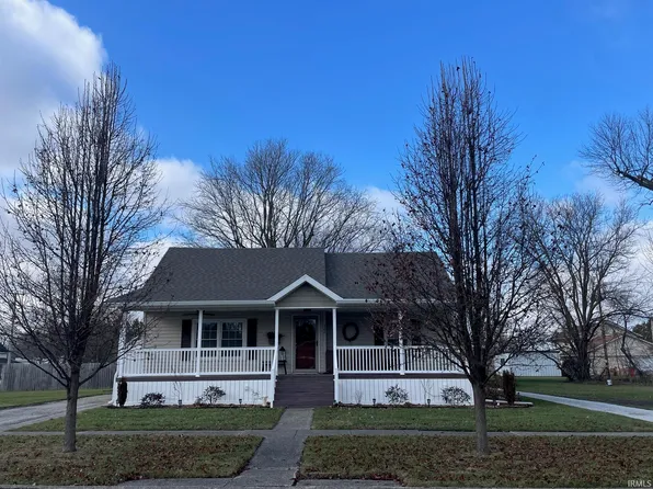 322 N Brooks St, Francesville, IN 47946