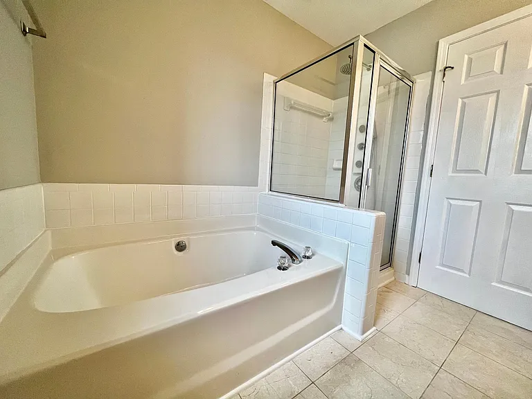 5311 Creft Cir — Photo 17