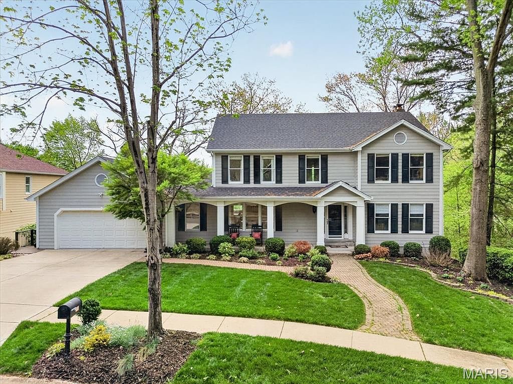 303 Greenbriar Estates Dr