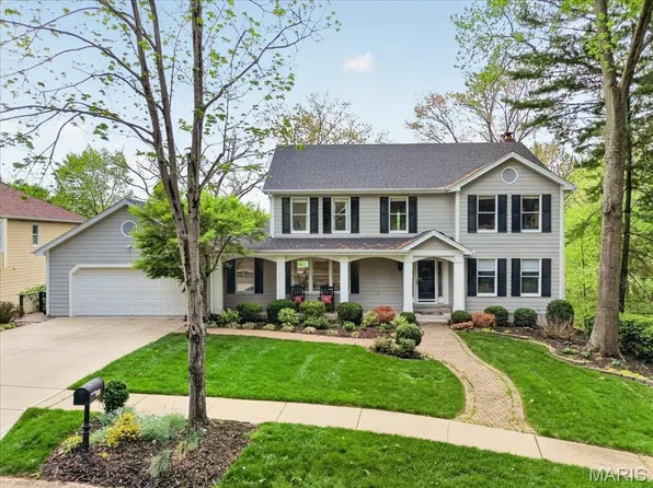 303 Greenbriar Estates Dr, Saint Louis, MO 63122