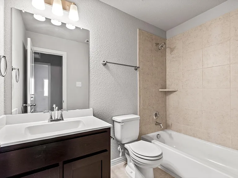 3201 Solana Cir — Photo 12