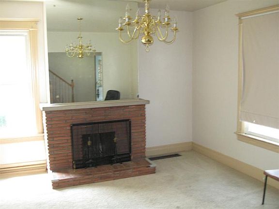 2nd image of 3930 Spencer Ave