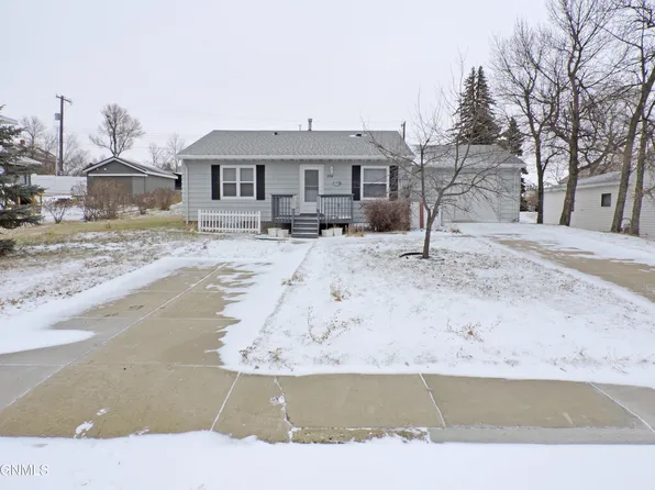 209 6th St N, New Salem, ND 58563