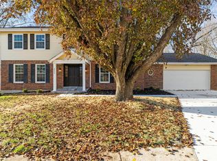 2173 Willow Ridge Ln, Chesterfield, MO 63017