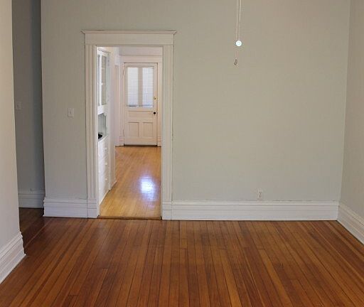 5th image of 1502 W Melrose St #1T