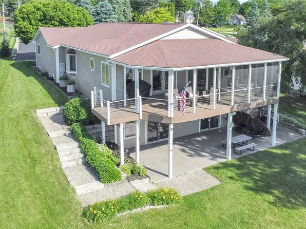 1101 Chickasaw Dr, London, OH 43140