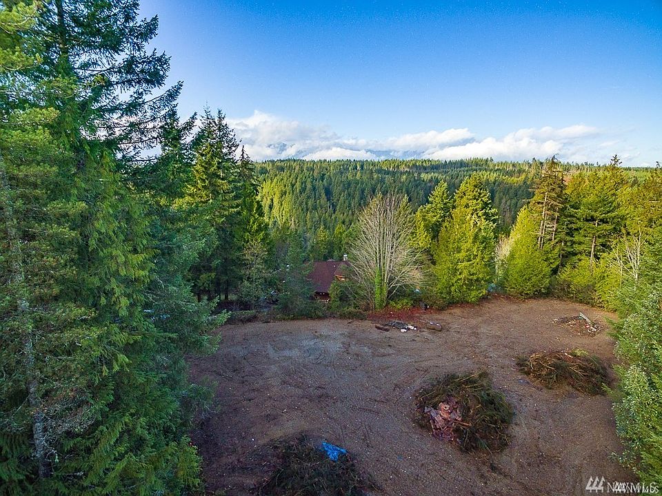 1st image of 3998 & 4014 Christine Ln NW