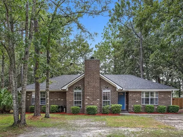 52 Kevin Rd, Hinesville, GA 31313