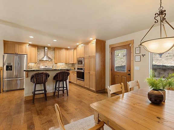 4th image of 15224 W Reed Ave
