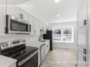 1606 Forest Park Dr, District Heights, MD 20747
