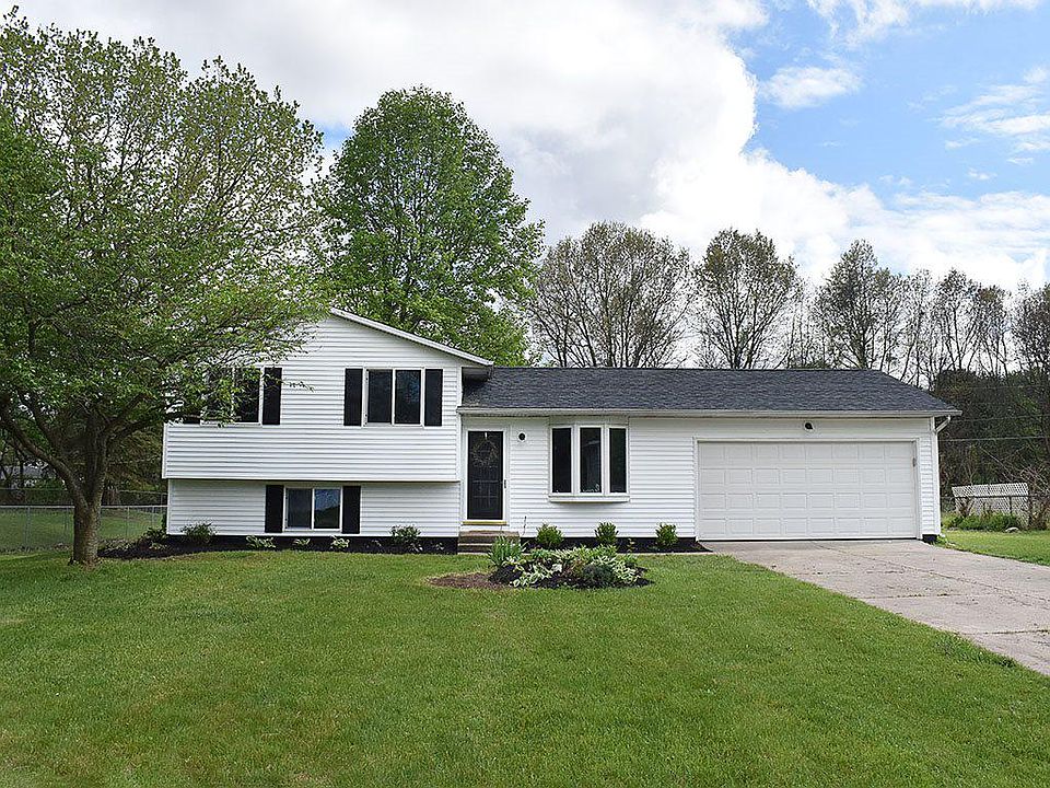 1st image of 22116 Farmwood Dr