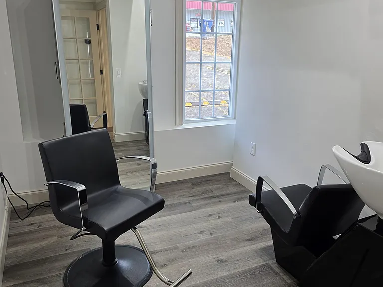216 E Memorial Dr #1 — Photo 3