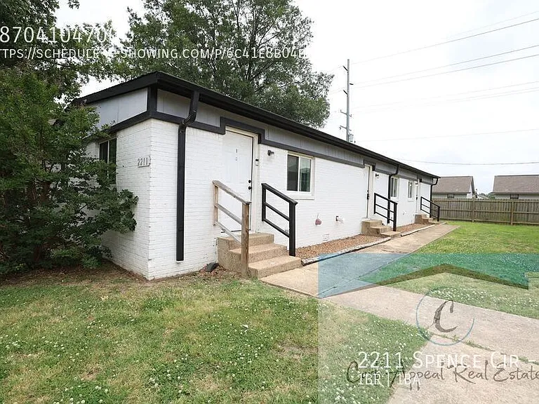 2211 Spence Cir #2 — Photo 1