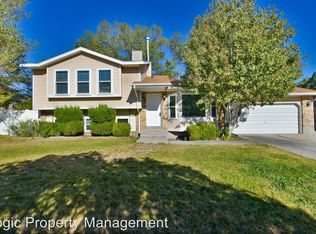 11015 S Sandy Creek Dr, Sandy, UT 84094