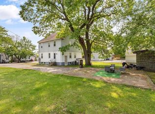 64 Mendon Rd, Attleboro, MA 02703