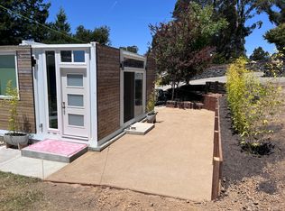 11250 Sun Valley Dr #A, Oakland, CA 94605