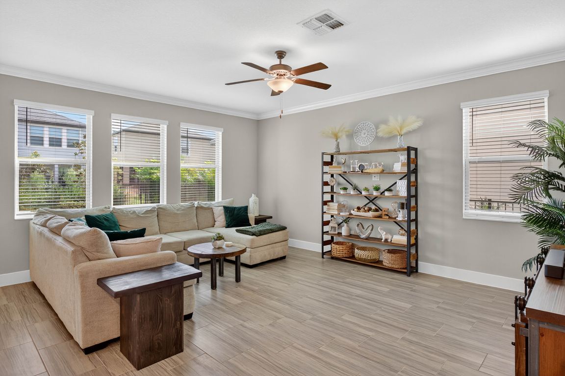 next background image