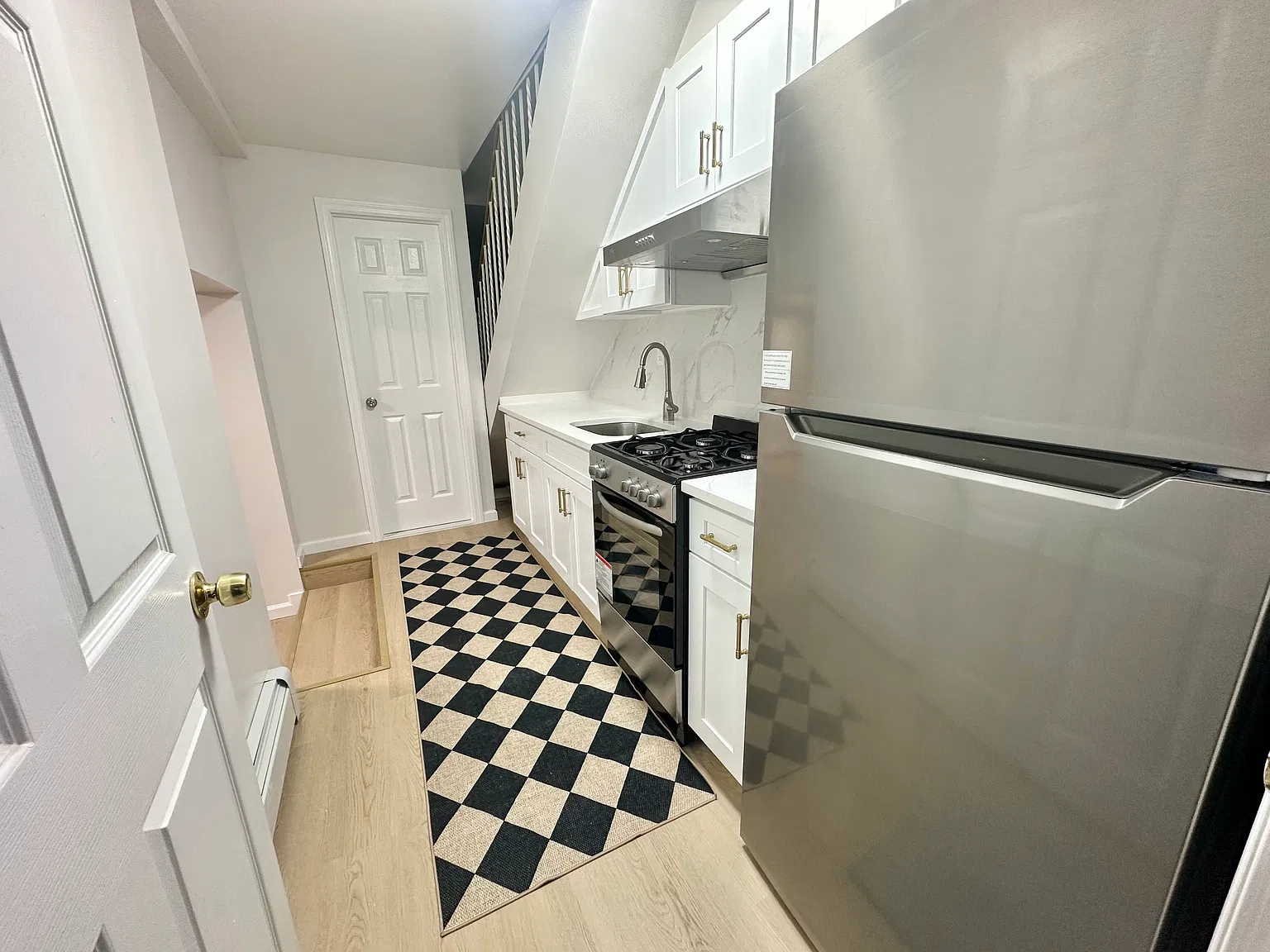 1 bed, $1,950 — Photo 2