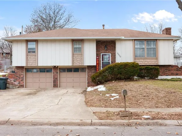 2520 S Whitney Ave, Independence, MO 64057