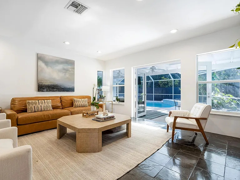 5100 SW 75th St — Photo 5