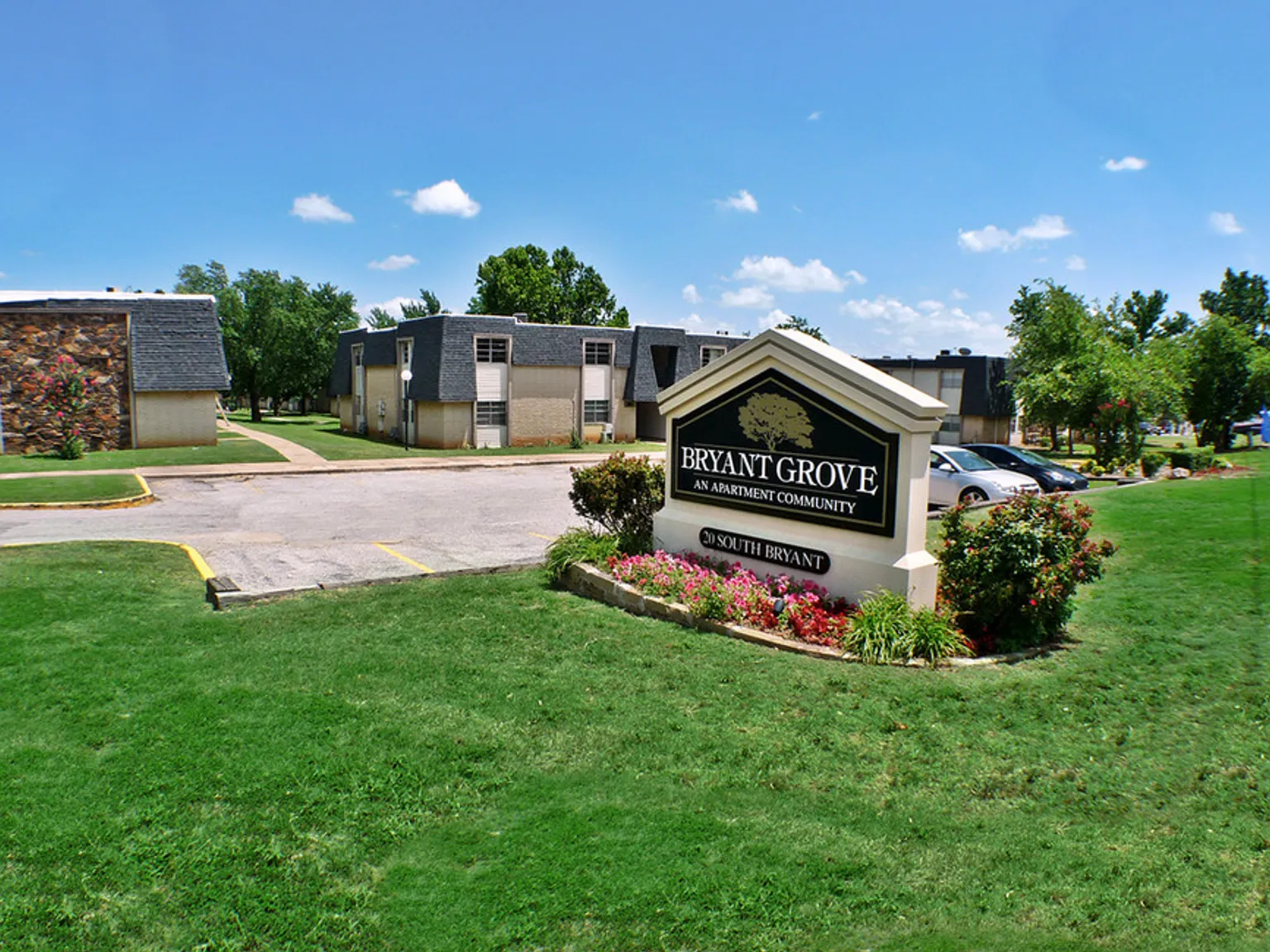 Bryant Grove Apartments — Photo 1