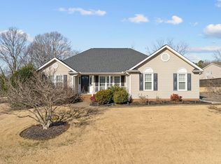 106 Oak Wind Cir, Greer, SC 29651