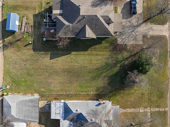 2nd image of 1008 Spruce St
